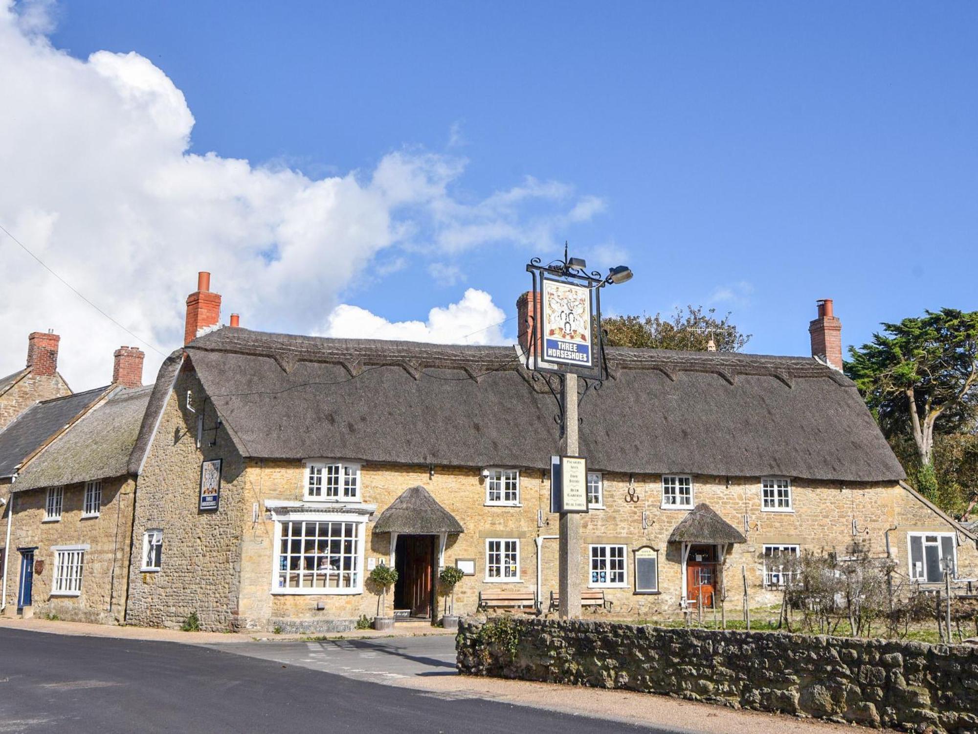 The Cheesehouse Villa Dorchester Exterior photo
